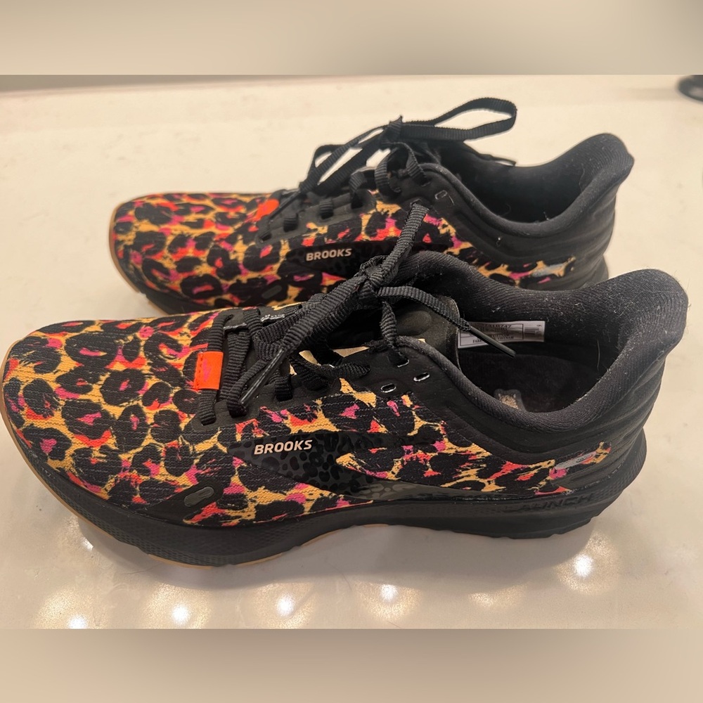 Brooks Launch 9 Cheetah Print Running Shoes 7.5